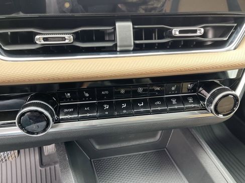 New 2026 Chevrolet Equinox ACTIV w/ Convenience Package III image 19