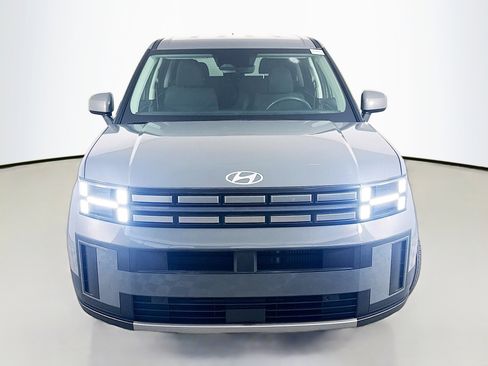 Used 2024 Hyundai Santa Fe SE FWD image 2