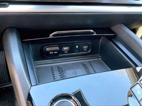 Used 2023 Kia Sportage EX image 27