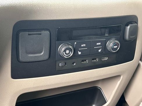 Used 2019 GMC Yukon SLT w/ Open Road Package RWD image 27
