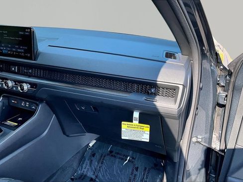 Certified 2025 Honda CR-V Sport-L image 18