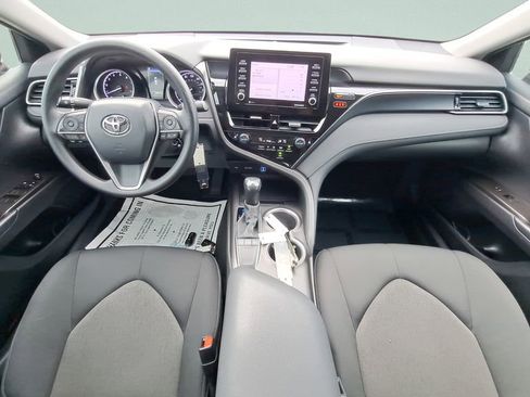 Used 2022 Toyota Camry LE image 14