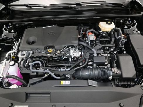 New 2026 Toyota Camry Hybrid FWD image 16