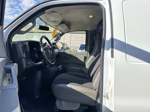 Used 2024 Chevrolet Express 2500 w/ Driver Convenience Package image 20
