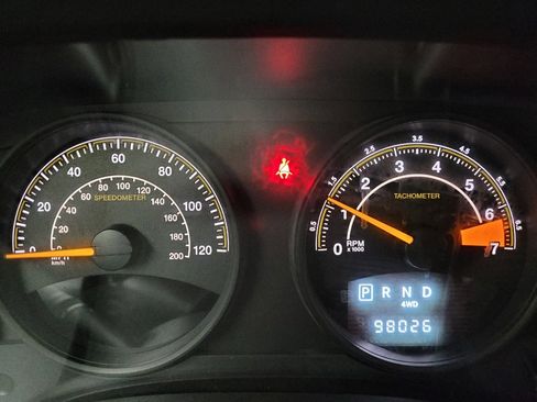 Used 2017 Jeep Patriot High Altitude AWD/4WD image 23