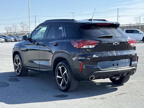 Used 2023 Chevrolet TrailBlazer RS w/ Sun and Liftgate Package image 26
