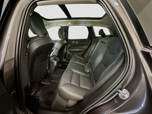 Used 2023 Volvo XC60 B5 Plus w/ Climate Package image 30