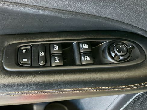 Used 2020 Jeep Compass Limited FWD image 15