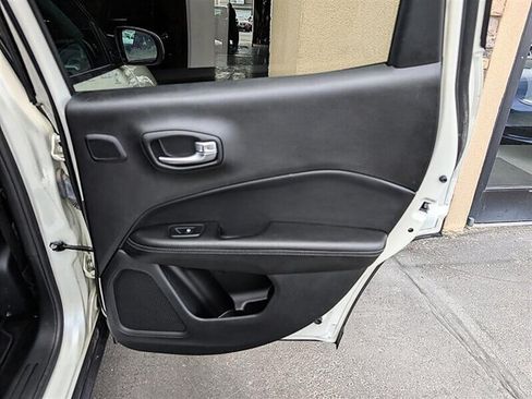Used 2019 Jeep Compass High Altitude AWD/4WD image 28