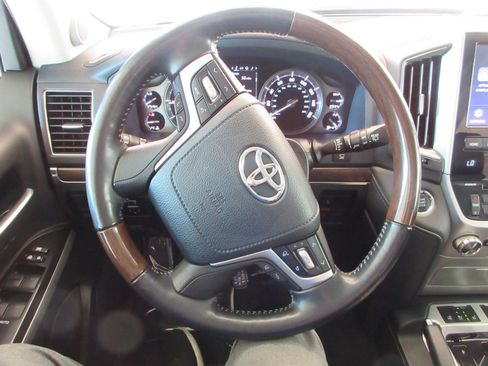 Used 2021 Toyota Land Cruiser AWD/4WD image 41
