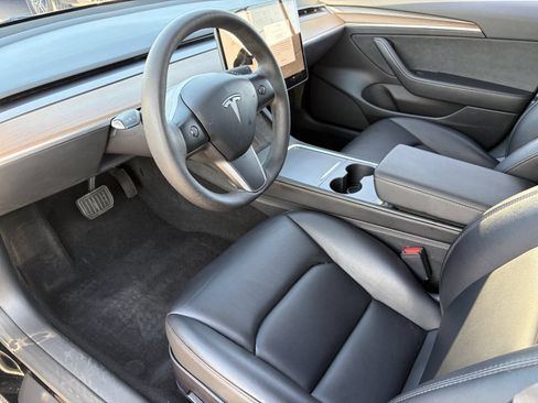 Used 2023 Tesla Model 3 Standard Range RWD image 19