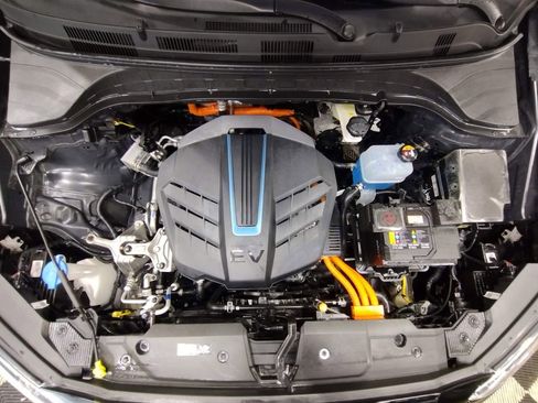 Certified 2023 Hyundai Kona Limited image 9