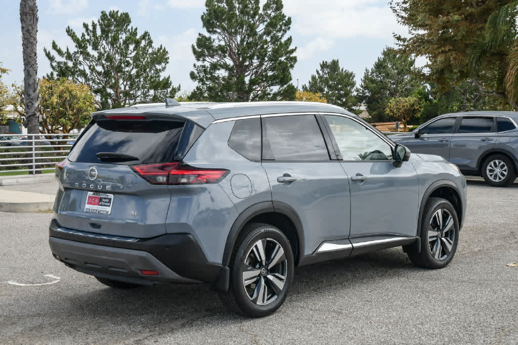Used 2021 Nissan Rogue SL w/ Premium Package FWD image 9