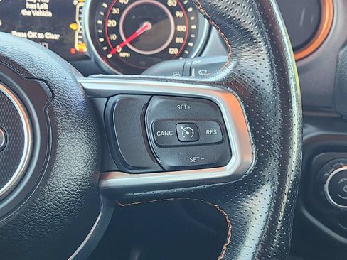 Used 2022 Jeep Gladiator Mojave AWD/4WD image 29
