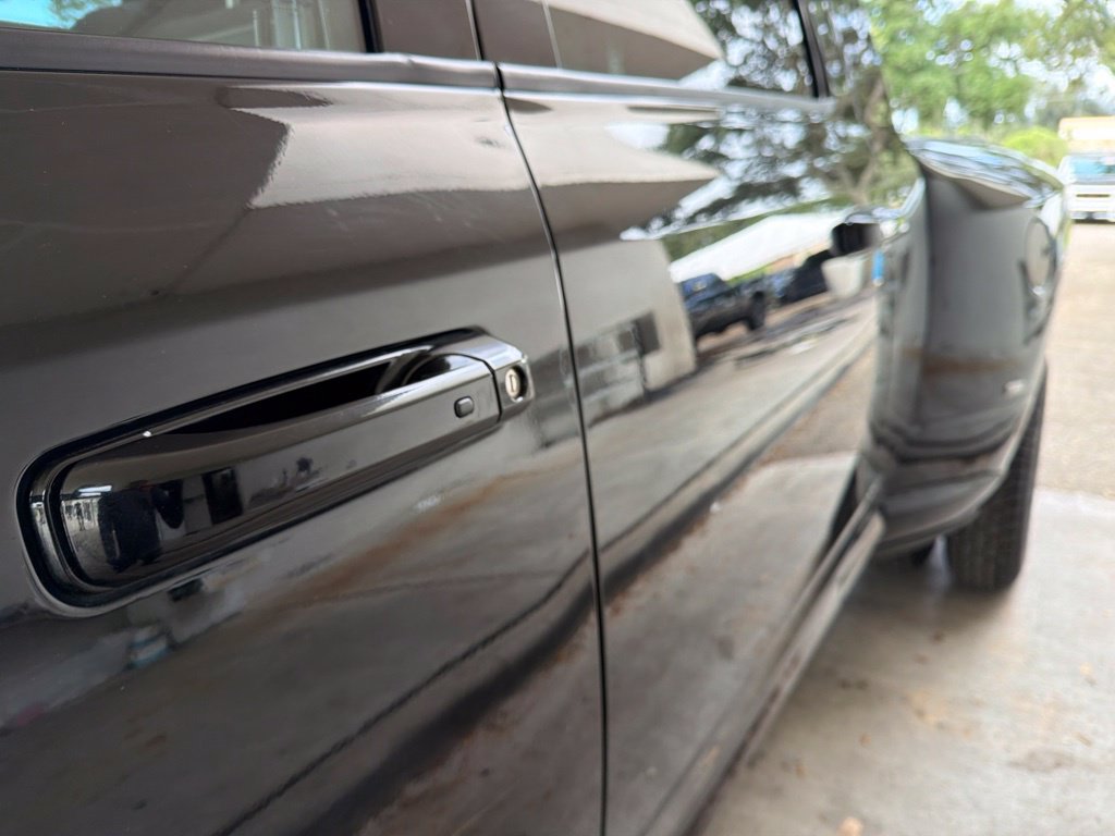 Used 2025 RAM 3500 Laramie AWD/4WD image 18