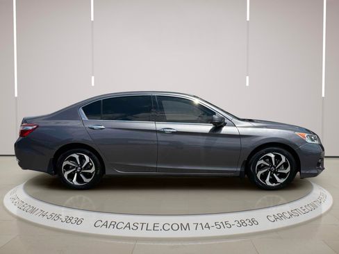 Used 2017 Honda Accord EX-L image 7