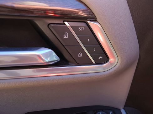 Used 2022 Chevrolet Silverado 1500 LTZ w/ LTZ Premium Package image 19