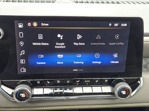 Used 2024 Chevrolet Colorado ZR2 w/ ZR2 Convenience Package III image 19