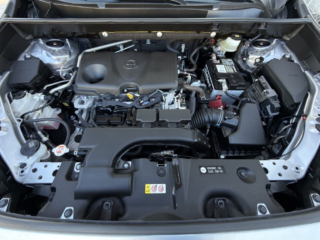 Used 2019 Toyota RAV4 XLE w/ Convenience Package FWD image 31