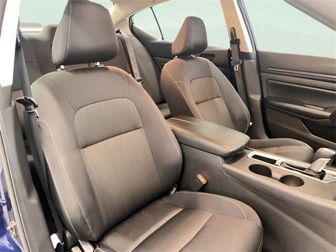 Used 2024 Nissan Altima 2.5 S image 9