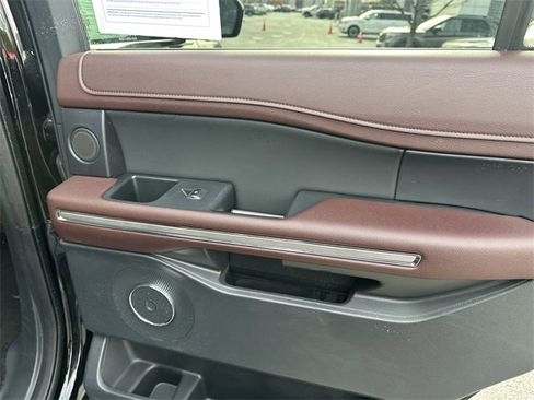 Certified 2022 Ford Expedition Limited image 41