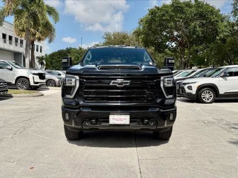 Used 2024 Chevrolet Silverado 2500 LTZ w/ LTZ Plus Package AWD/4WD image 14