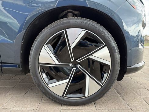 New 2026 Volvo EX90 Ultra image 8