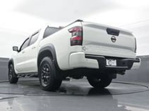 Used 2022 Nissan Frontier PRO-4X w/ Pro-4X Premium Package AWD/4WD image 29