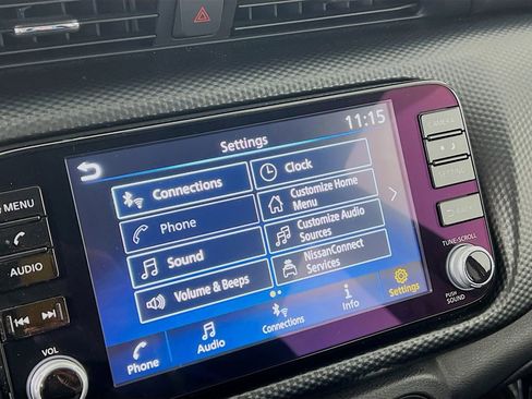 Used 2024 Nissan Kicks SV image 12