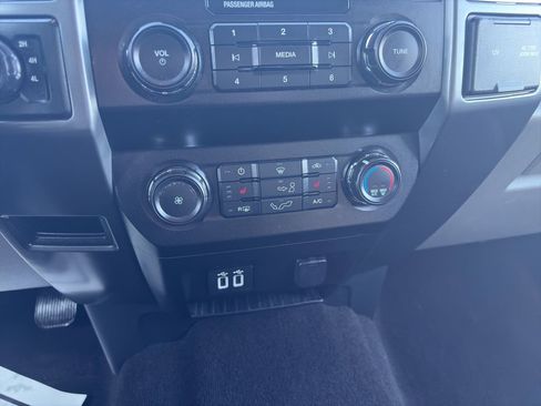 Used 2019 Ford F150 XLT w/ Equipment Group 302A Luxury image 17