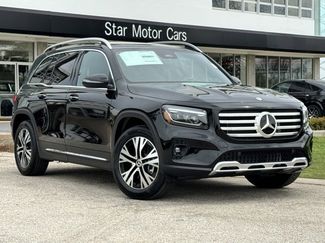 Used 2024 Mercedes-Benz GLB 250 4MATIC image 1