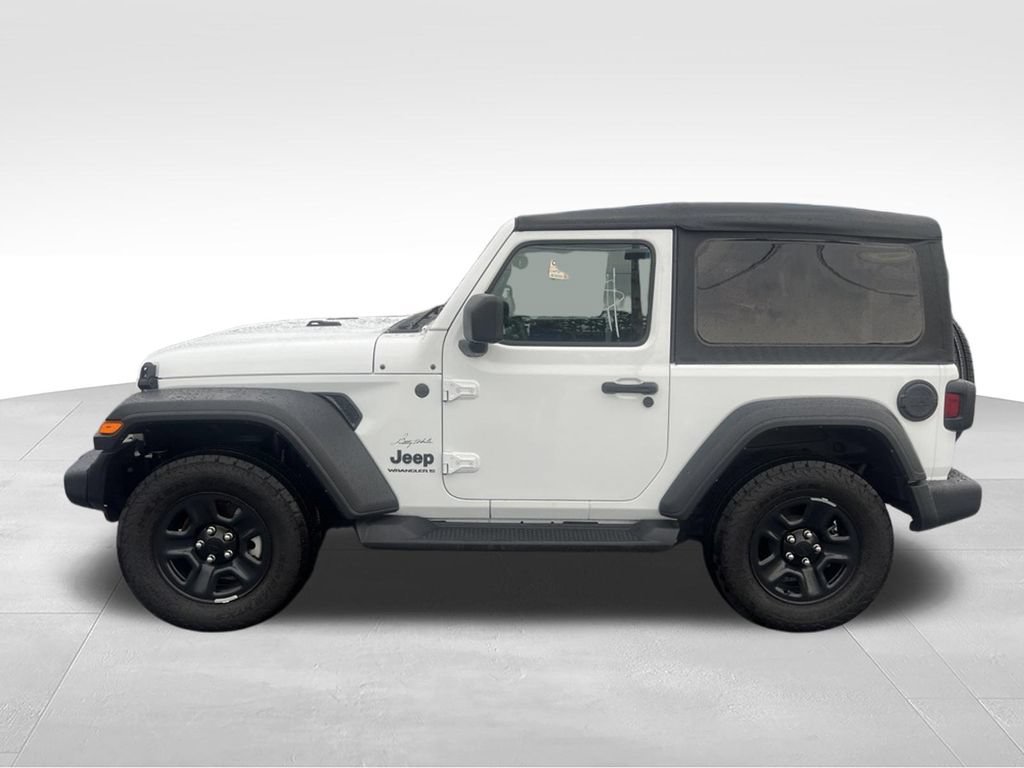 Used 2025 Jeep Wrangler Sport AWD/4WD image 3