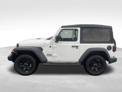 Used 2025 Jeep Wrangler Sport AWD/4WD image 3