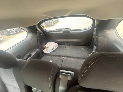 Used 2020 Nissan Pathfinder S FWD image 16