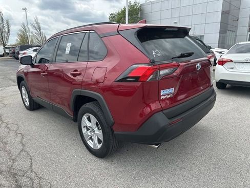 Certified 2021 Toyota RAV4 XLE w/ XLE Grade Weather Package AWD/4WD image 5