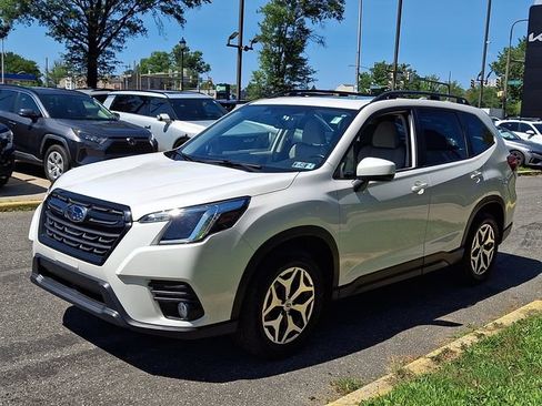 Used 2022 Subaru Forester Premium w/ Popular Package #1 AWD/4WD image 3