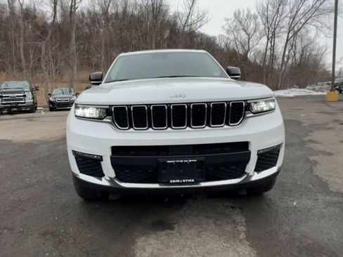 Used 2022 Jeep Grand Cherokee L Limited AWD/4WD image 3