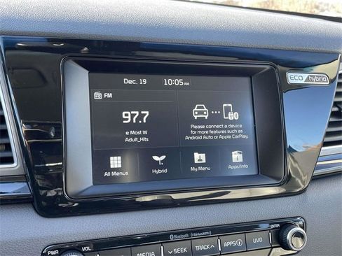 Used 2019 Kia Niro EX image 26
