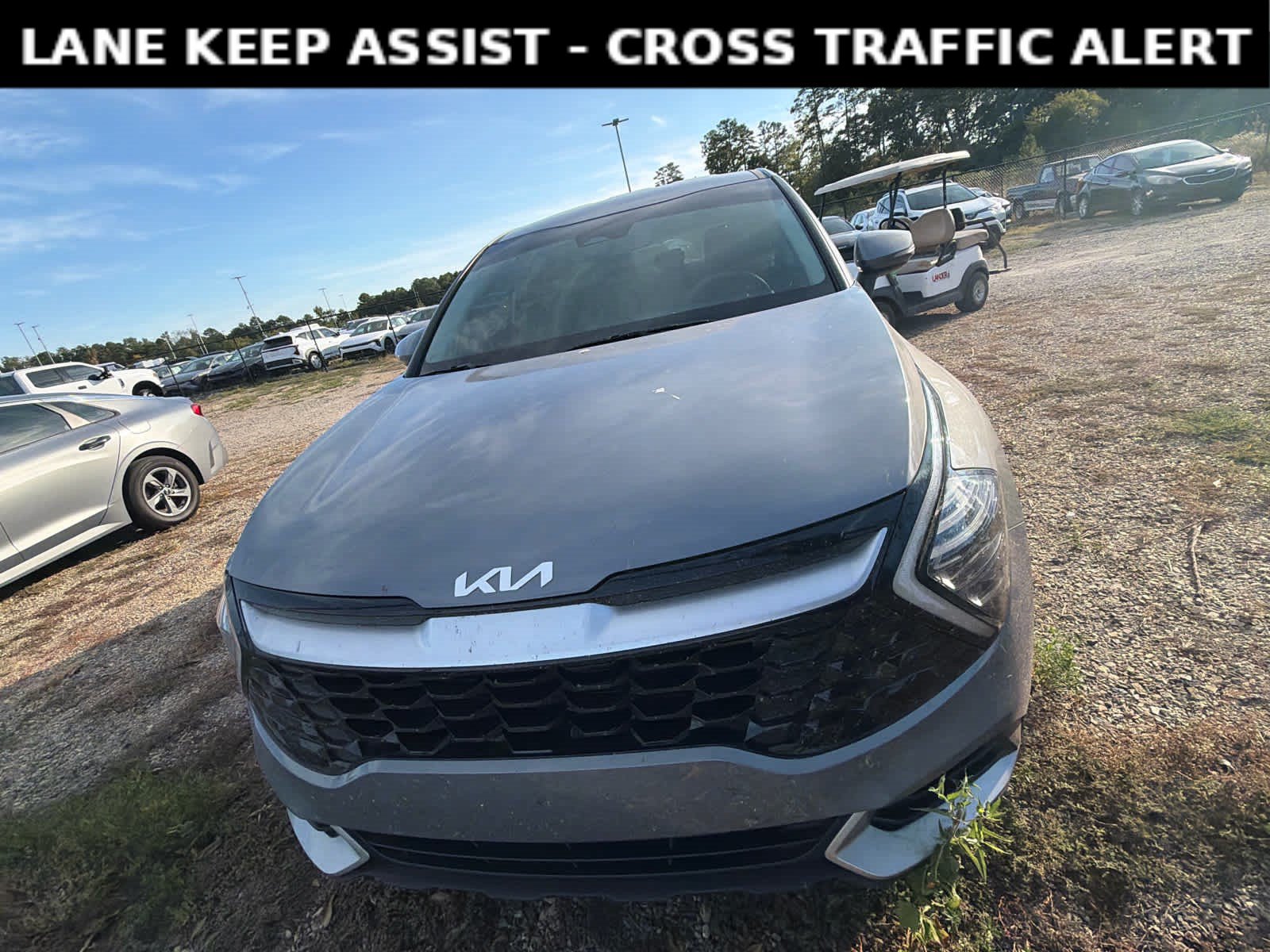 Used 2024 Kia Sportage EX FWD image 2