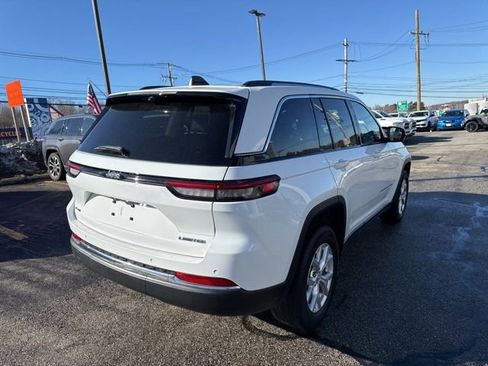 Certified 2023 Jeep Grand Cherokee Limited w/ Luxury Tech Group II AWD/4WD image 7
