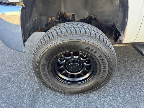 Used 2007 Chevrolet Silverado 2500 LT image 14