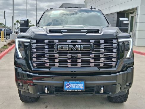 Used 2025 GMC Sierra 2500 Denali Ultimate AWD/4WD image 2