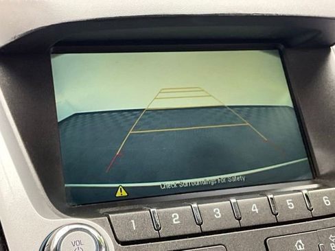 Used 2016 Chevrolet Equinox LTZ w/ Enhanced Convenience Package FWD image 5