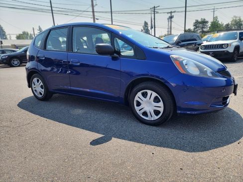Used 2011 Honda Fit image 4