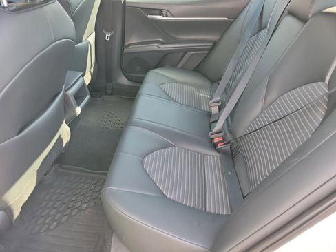 Used 2024 Toyota Camry SE image 8