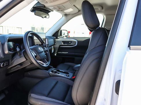 Used 2025 Ford Bronco Sport Big Bend w/ Black Appearance Package AWD/4WD image 17