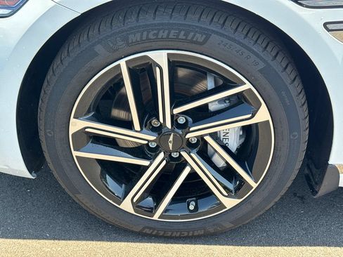 Used 2025 Genesis G80 2.5T Advanced AWD/4WD image 14
