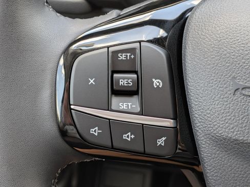 Used 2022 Ford Escape SEL FWD image 25