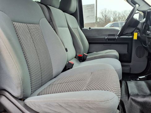Used 2014 Ford F250 XL w/ Power Equipment Group image 5