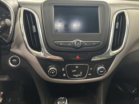 Used 2020 Chevrolet Equinox LS AWD/4WD image 19